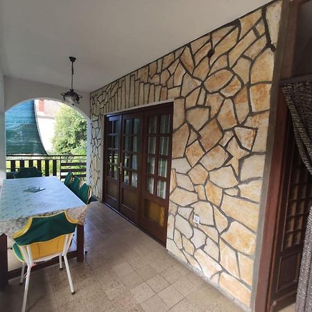 Family Apartment Near Beach بيوغْغاد نا موغو المظهر الخارجي الصورة