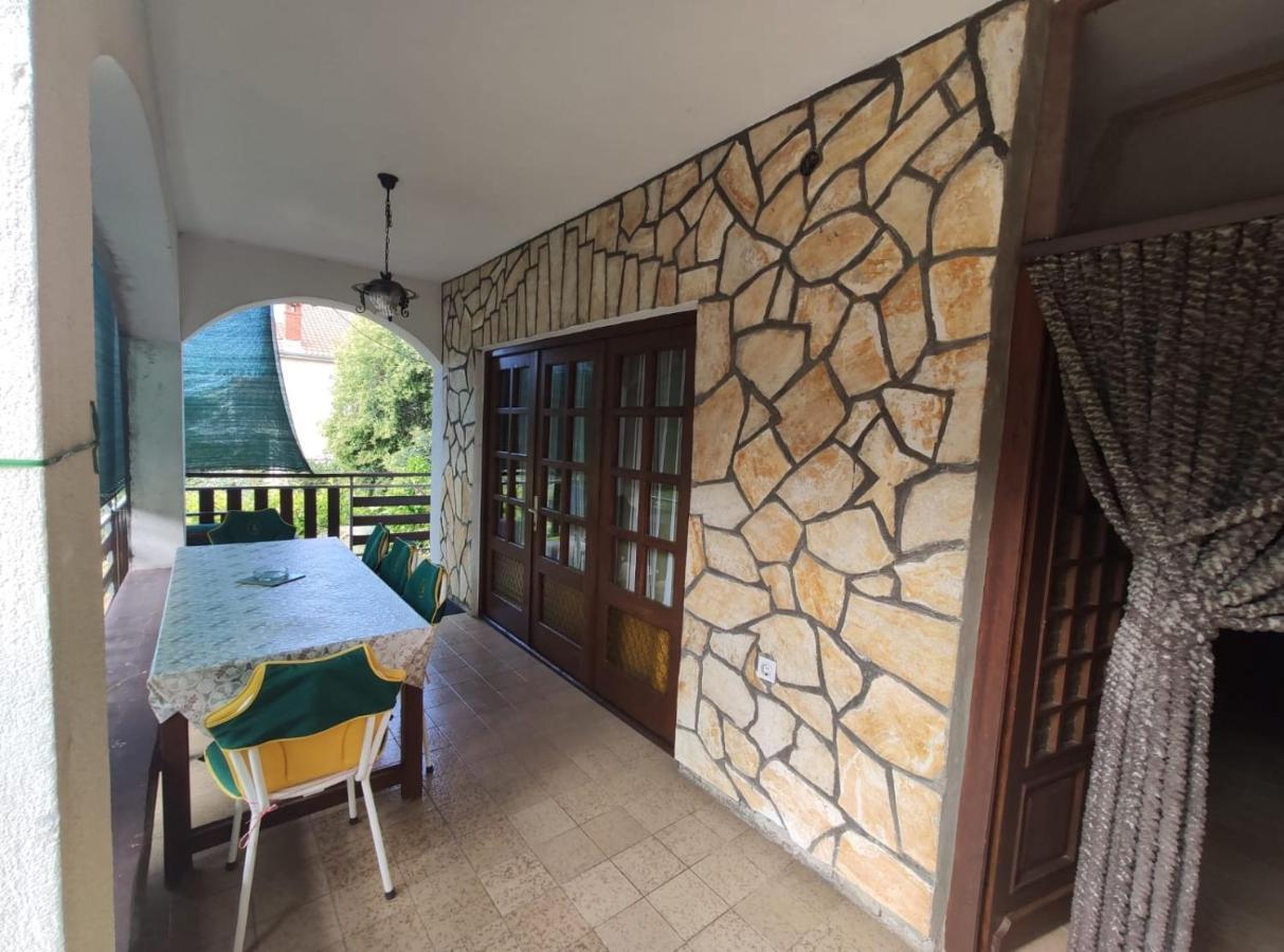 Family Apartment Near Beach بيوغْغاد نا موغو المظهر الخارجي الصورة