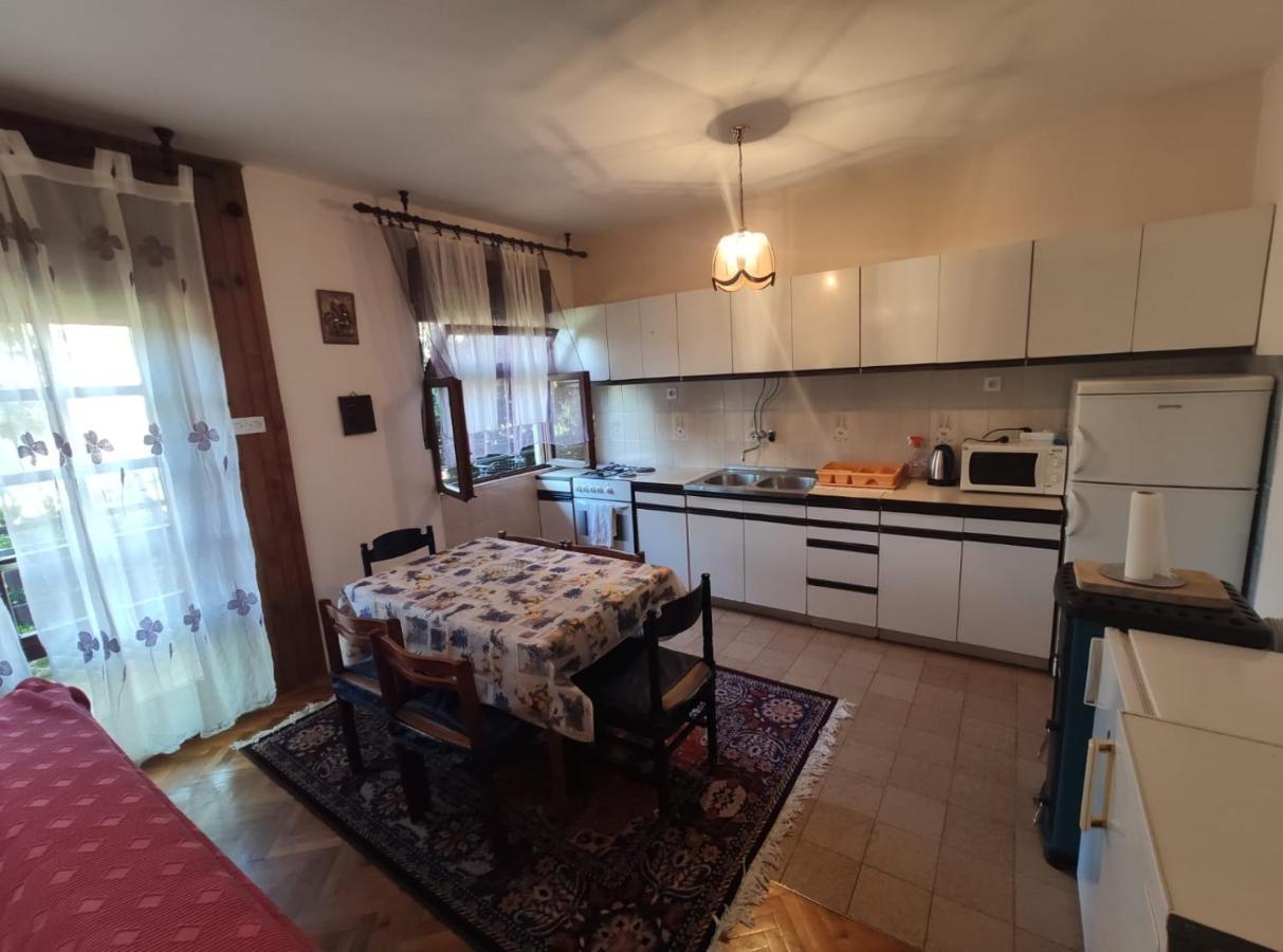 Family Apartment Near Beach بيوغْغاد نا موغو المظهر الخارجي الصورة